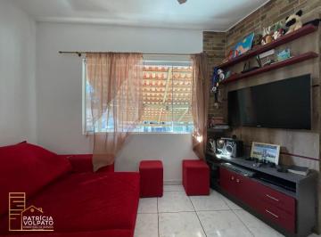 Casa · 64m² · 2 Quartos · 1 Vaga · Geminado térreo