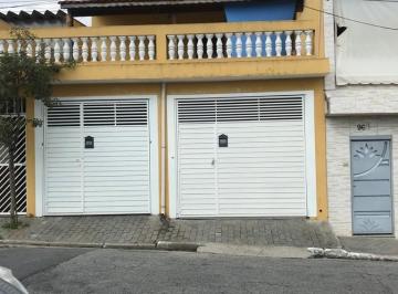 Foto 01 · Ótimo sobrado com: 2 dormitórios, sala, cozinha americana, 2 banheiros e quintal, 2 edículas sendo u