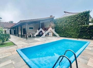 Casa · 250m² · 6 Quartos · 3 Vagas · Casa em Peruíbe