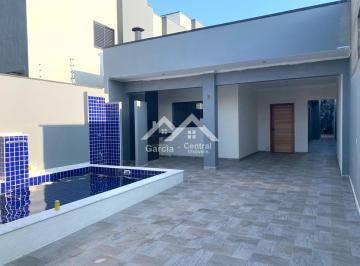 Foto 01 ·
Casa com piscina em Peruíbe