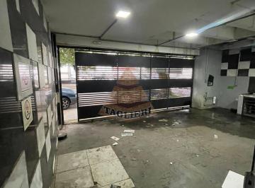 Comercial · 179m² · 2 Vagas · Sobrado Comercial 260 mts.iolo do Tatuapé. Restaurante, clinica, petshop