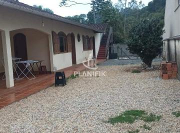Casa · 175m² · 4 Quartos · 1 Vaga · CASA COM AMPLO TERRENO