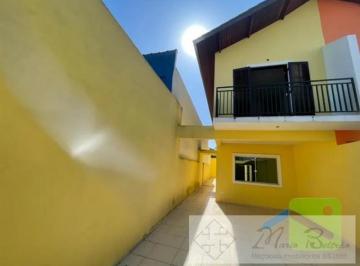 Casa · 131m² · 3 Quartos · 3 Vagas · Sobrado com 3 Quartos e 4 banheiros à Venda, 130 m² por R$ 630.000