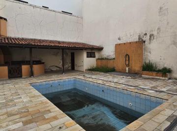 Casa · 450m² · 3 Quartos · 5 Vagas · Casa à venda na Vila Oliveira. Excelente localização.