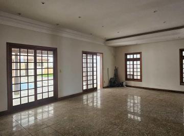 Casa · 450m² · 3 Quartos · 5 Vagas · Casa à venda na Vila Oliveira. Excelente localização.