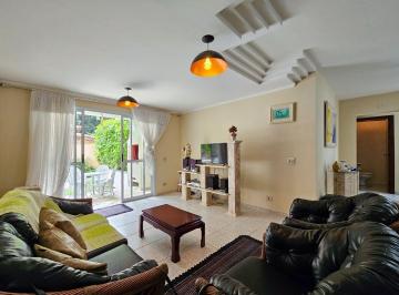 Apartamento de 3 quartos, Bertioga · Casa de Village com 3 Suítes e Lazer Completo na Riviera de São Lourenço