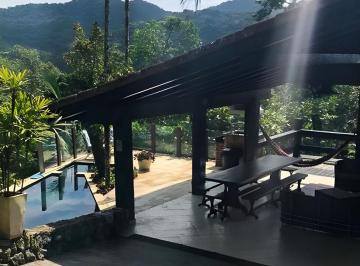 Casa · 800m² · 6 Quartos · 6 Vagas · Casa a venda no Condomínio e Praia de São Pedro, Guarujá.