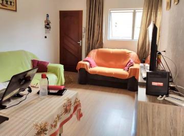 Apartamento de 2 quartos, São Paulo · Apartamento com 2 dormitórios e 1 vaga no Jd. Santo Elias - SP