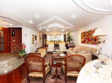 Apartamento de 4 quartos, Curitiba · Apartamento Espetacular no Água Verde: 4 Quartos, e Suíte Master!