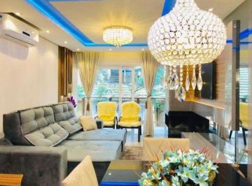 01 · Apartamento mobiliado com 2 dormitórios em Gramado