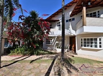 Casa de 5 quartos, Brasília · Encantadora Casa Colonial em Amplo Lote no Lago Norte, Brasília