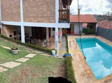 Casa · 350m² · 4 Quartos · 6 Vagas · Bela casa assobrada em Atibaia