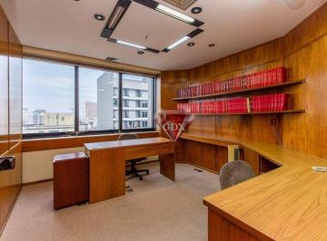 30036270a9fc555e741a1f1515dd23cbf57c5b3d · Conjunto comercial no Main Office