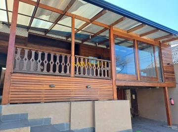 Casa · 200m² · 3 Quartos · 3 Vagas · Casa à venda no bairro Atuba - Curitiba/PR