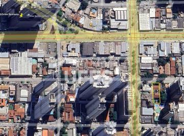 Casa · 578m² · 5 Quartos · 7 Vagas · 0 - Sobrado 5 quartos, sendo 4 suítes