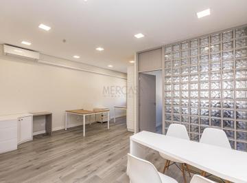 Comercial · 56m² · 1 Vaga · CONJUNTO COMERCIAL REFORMADO, AMPLO E ENSOLARADO.