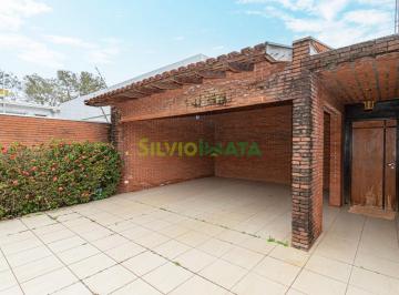 Foto 0 · Sobrado à venda com Terreno Amplo em Maringá Zona 02