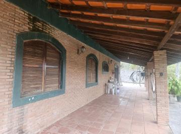 supimpaimoveis, vende bela chacara na chacara brasil, terreno 2.760 metros com c · chacara com terreno 2.760m casa com 4 quartos , piscina muito verde