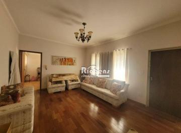 1a3e80d7f976454c1d4070a4da98aa5b812eaf39 · Bela Casa com Edicula 330m²  04 dorm -03 suítes