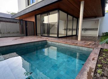 Casa de 4 quartos, São Sebastião · Casa em condomínio  à Venda na Barra do Sahy – Piscina, 4 Suítes 