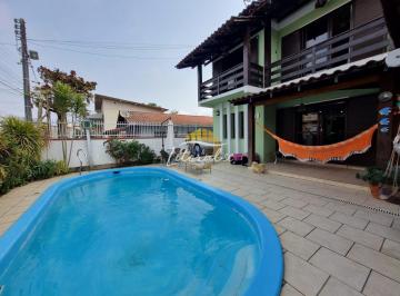 Casa · 202m² · 4 Quartos · 2 Vagas · Sobrado Alto Padrão em Praia de Armação do Itapocorói, Penha/SC