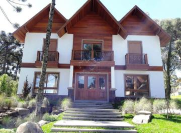 Casa · 400m² · 2 Vagas · CASA DE 4 DORMITÓRIOS EM CONDOMÍNIO EM GRAMADO