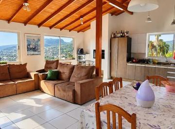 Casa · 219m² · 4 Quartos · 1 Vaga · Sobrado com vista e fácil acesso pela BR116 no Rincão Gaúcho