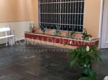 Casa · 142m² · 3 Quartos · 3 Vagas · SOBRADO À VENDA EM EXCELENTE LOCALIZAÇAO JARDIM SUZANA!