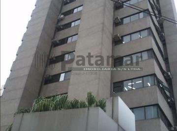 Comercial · 36m² · 1 Vaga · Conjunto Comercial à Venda - 36m² na Avenida Iraí