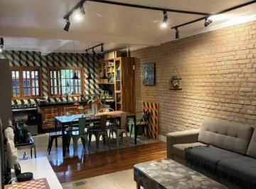 Casa de 3 quartos, Osasco · Sobrado á venda 129m² 3 dormitórios em Jardim das Flores, Osasco -SP.
