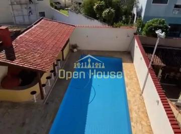 13-casa-valenca-cozinha-banheiro-suite-quarto-sauna-piscina-churrasqueira-forno-garagem-torres-homem-madeira-terraco-deck-ventilacao-fogaoalenha-lenha-fogao1719256188935.jpg · Casa Magnífica  Venda e locação, Torres Homem, Valença, RJ