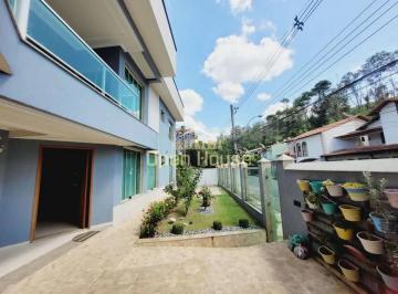 casa_267m-_a_venda_com_4_quartos-_5_banheiros_e_2_vagas_de_garagem_no_bairro_sessenta-open_house-21711393524224.jpg · Encontre seu Refúgio dos Sonhos em Volta Redonda: Casa de 4 Quartos, 3 Suítes e Espaços Encantadores