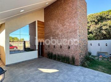 snb35bu2nmm3nzm1ywm5odc4_md · Sobrado com 3 suítes no Setor Sul. R$850.000,00