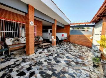 GARAGEM · Casa à venda no Jardim Cibratel em Itanhaém.