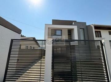 Casa · 113m² · 3 Quartos · 2 Vagas · Sobrado em Santa Cândida, Curitiba/PR.