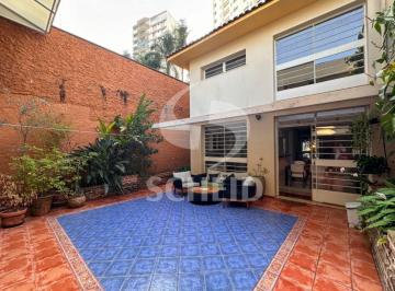 Casa · 220m² · 2 Quartos · 2 Vagas · Casa Reformada e Espaçosa no Brooklin