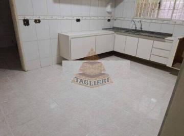 Casa · 138m² · 3 Quartos · 2 Vagas · Casa térrea Próximo ao Armarinhos Fernando e Emilia Marengo
