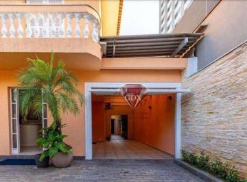 f6c17ac77a7c569a55fe2bdeec230ffce9edaf1c · Casa no Jardim Paulista