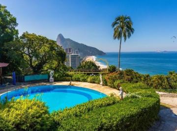 Casa , Rio de Janeiro · Casa no Joá, na Rua Iposeira 