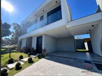 Casa · 170m² · 3 Quartos · 2 Vagas · Casa Alto Padrão em Cachoeira do Bom Jesus, Florianópolis/SC