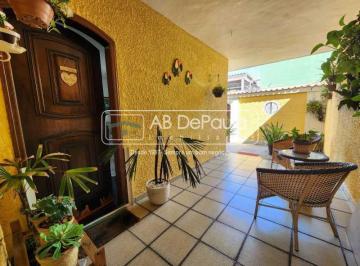 Casa · 290m² · 3 Quartos · 1 Vaga · JARDIM SULACAP - Excelente residência, CLARA e AREJADA. São 03 Amplos Dormitório
