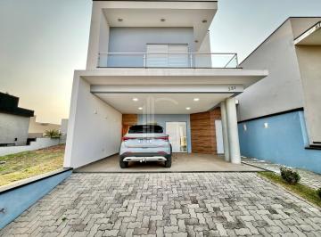 Casa de 3 quartos, Itapetininga · Sobrado com 157m² em frente ao lago | Condomínio Lago dos Ipês - Itapetininga/SP