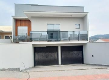 Casa · 180m² · 3 Quartos · 2 Vagas · Casa a venda de 3 Suítes com piscina e 02 vagas de garagem no Loteamento Vale Verde -Palhoça-SC
