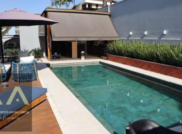 Casa · 477m² · 3 Quartos · 5 Vagas · BELÍSSIMA CASA  A VENDA PRÓXIMA A PORTARIA ALPHA ZERO RECÉM RETROFITADA