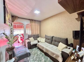 Casa de 3 quartos, Samambaia · 3 QUARTOS COM LAJE NA QR 401 SAMAMBAIA NORTE 