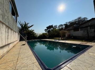 Rural de 3 quartos, Ibiúna · Ibiúna, chácara antes do centro da cidade com piscina 
