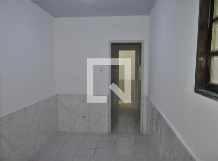 Foto do imóvel - Casa para aluguel: 1 quarto, varanda e aceita animais de estimação