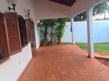 Casa · 200m² · 4 Quartos · 2 Vagas · SOBRADO ORLA MORENA – PROXIMO AO CENTRO