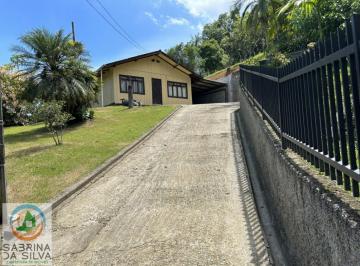 Casa · 160m² · 4 Quartos · 3 Vagas · Casa de madeira na Itoupava Central