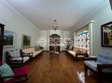 Casa · 579m² · 7 Quartos · 5 Vagas · Casa à venda, 7 quartos, 2 suítes, 5 vagas, Lídice - Uberlândia/MG